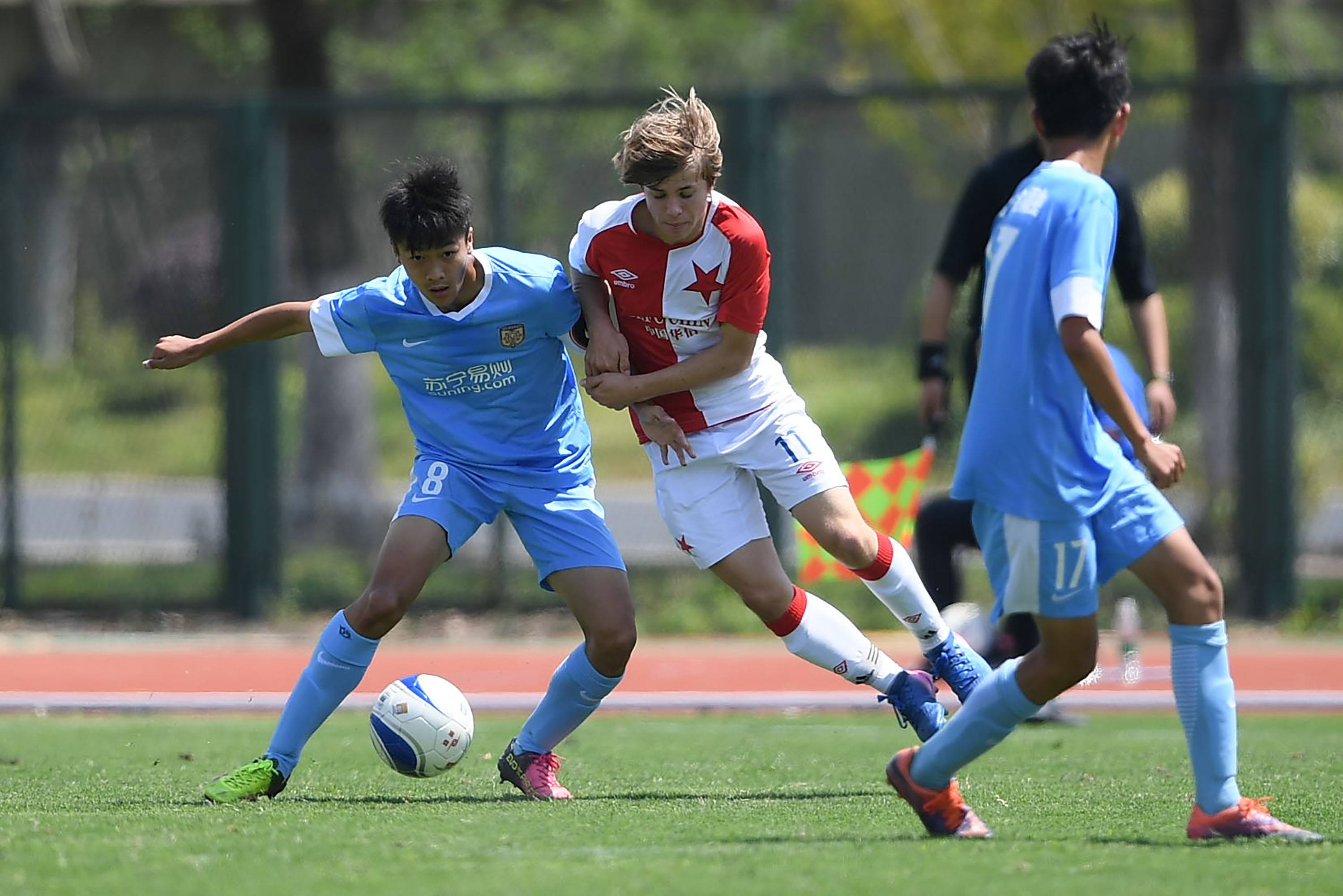 局面而陷入 局面而陷入