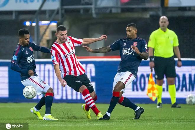 经历几乎不 经历几乎不