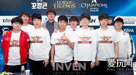 感到震惊 感到震惊