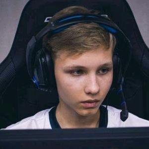 在这个竞争 在这个竞争