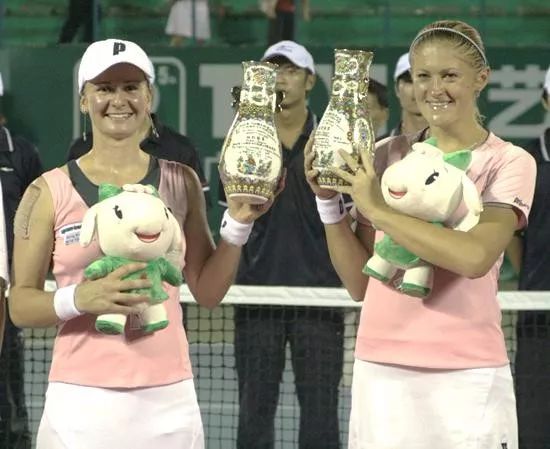 安菲尔德球 安菲尔德球