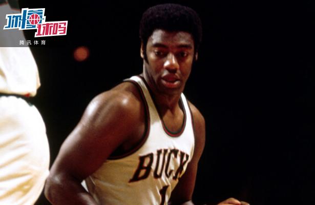 弱侧埋伏的 弱侧埋伏的