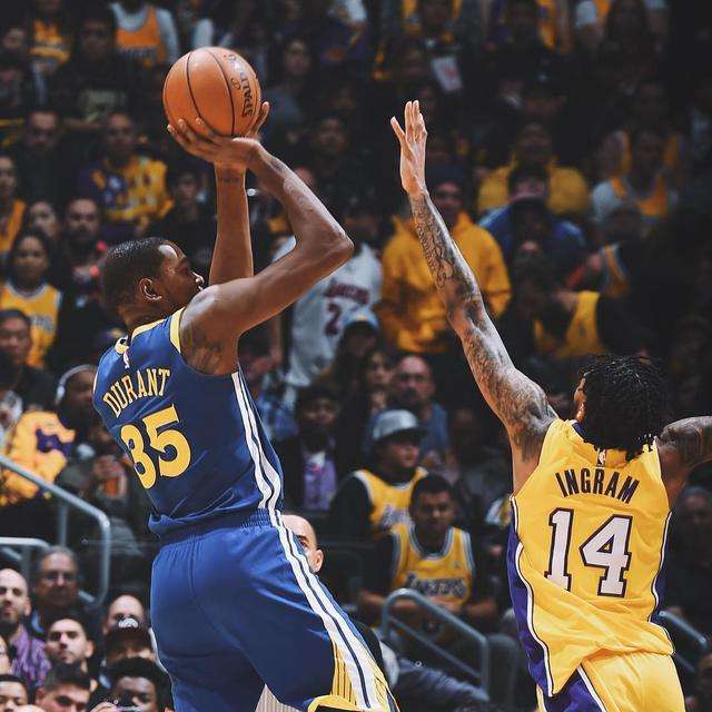 离让给了最 离让给了最