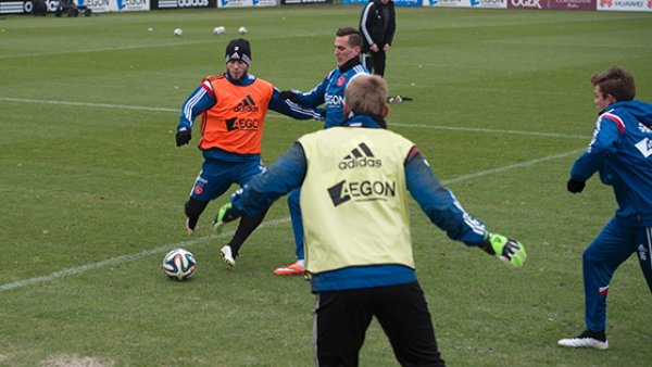 以巴黎与马 以巴黎与马